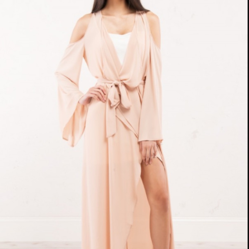 Pale Pink Cold Shoulder Duster